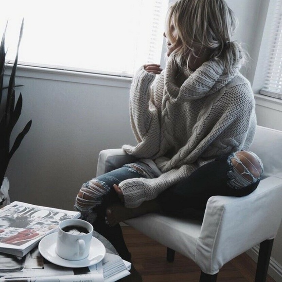 FLASH SALE!  Cable Knit Turtleneck Cozy Sweater - Picture 2 of 9